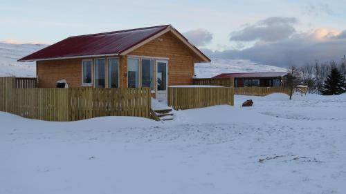 Holmavik Cabin | Hvammur 2 Bjarg with private hot tub