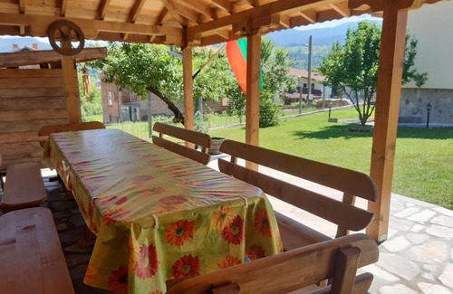 Hvoyna House | Hvoyna House