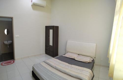Sungai Pelek House | HW Homestay Bagan Lalang