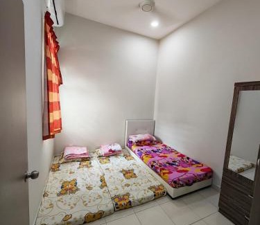 Sungai Pelek House | HW Homestay Bagan Lalang