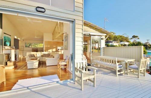 Hyams Beach House | Hyams Reflections Hyams Beach