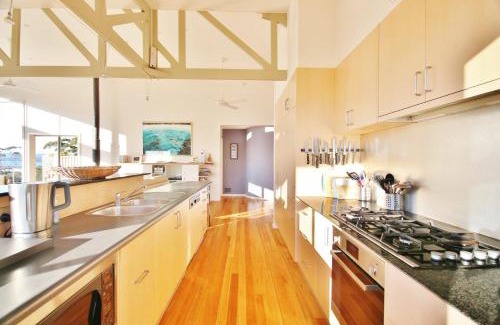 Hyams Beach House | Hyams Reflections Hyams Beach
