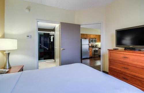 Schaumburg Hotel | Hyatt House Chicago Schaumburg