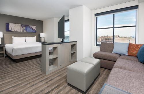 West Loop Hotel | Hyatt House Chicago West Loop-Fulton Market