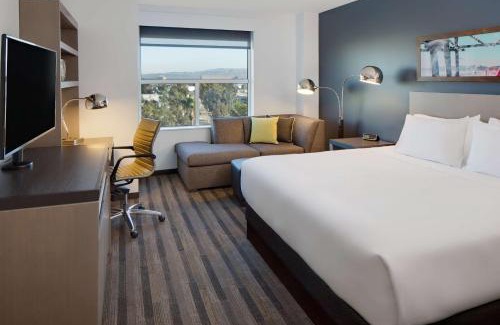 Irvine Business Complex Hotel | Hyatt House Irvine/John Wayne Airport