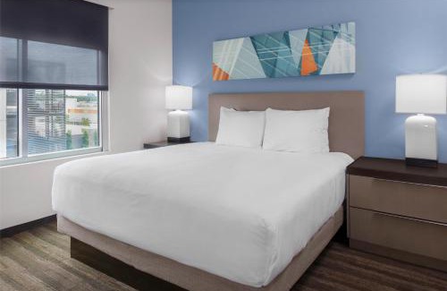 Conroe Hotel | Hyatt House The Woodlands-Shenandoah