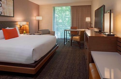 Oak Brook Hotel | Hyatt Lodge Oak Brook Chicago