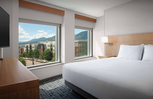 Transit Village Hotel | Hyatt Place Boulder/Pearl Street