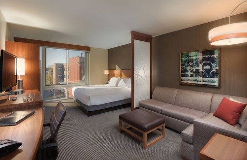 Hyde Park Hotel | Hyatt Place Chicago-South/University Medical Center