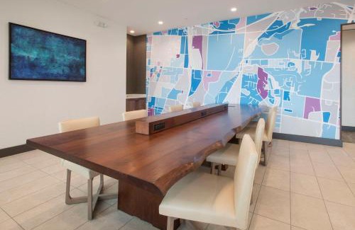 Parkdale Hotel | Hyatt Place Cincinnati/Sharonville Convention Center