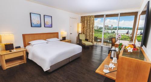 Tumon Resort | Hyatt Regency Guam