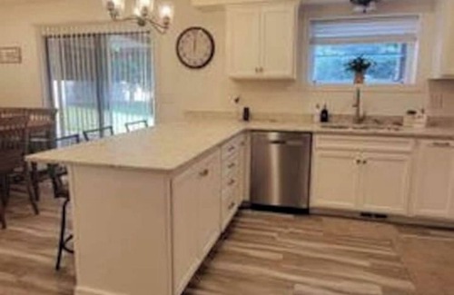Hyde Park House | Hyde Park Hideaway 5 minutes north of Logan & USUn