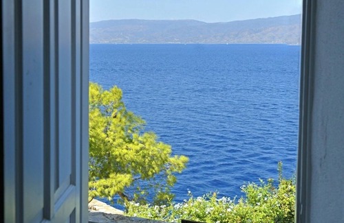 Hydra House | Hydra Seaside Serenity: Panoramic Sea & Sunset Views
