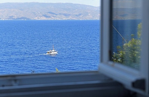 Hydra House | Hydra Seaside Serenity: Panoramic Sea & Sunset Views
