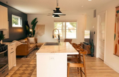 Duluth House | Hygge Home🌲Family Retreat ☀️ Pet Friendly 🐾 Fully Fenced Yard 🌾