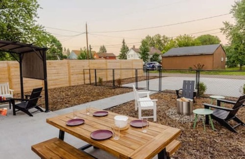 Duluth House | Hygge Home🌲Family Retreat ☀️ Pet Friendly 🐾 Fully Fenced Yard 🌾
