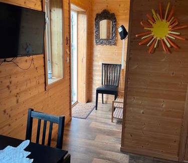 Fauske Apartment | Hyggelig lite bosted ved sjøen, nær sentrum i Valnesfjord