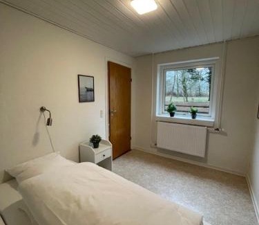 Gadbjerg Apartment | Hyggelig og funktionel lejlighed