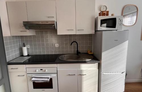 Bethune Apartment | Hypercentre Béthune - 4 pers - Parking privé
