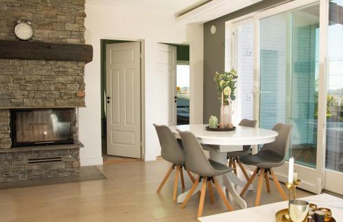 Ytrebygda Cabin | Hytte Hammarslandbakken