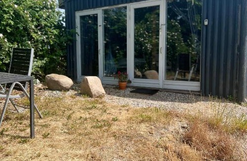 Holbaek House | Hytte i første række til fjord