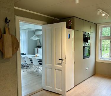 Flekkefjord House | Hytte ved sjøen på Andabeløy - Båt kan leies