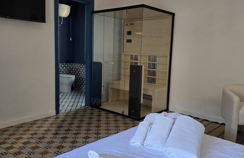 Castel Morrone Hotel | I BILETT (with sauna)