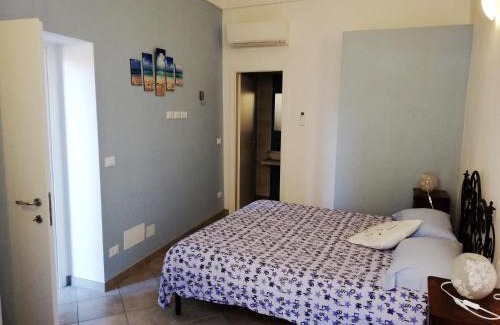Santo Stefano al Mare House | I fiori di santo stefano
