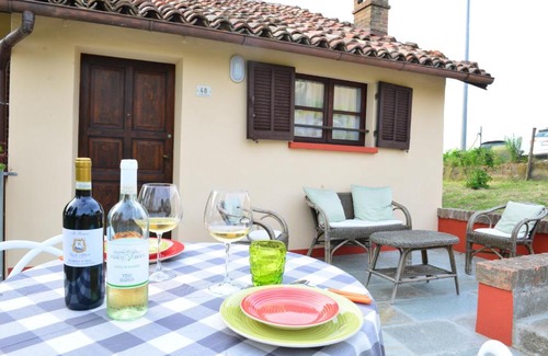Canelli House | I Grappoli