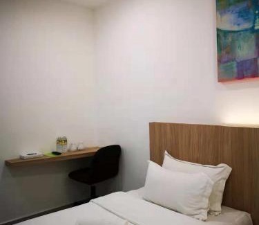 Kampung Tambak Bunga House | i-homey guesthouse