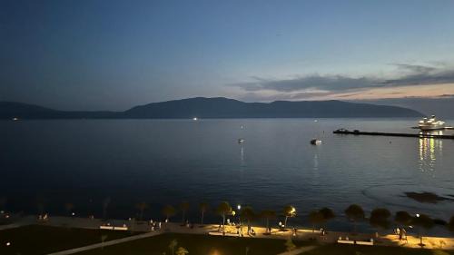 Vlore Apartment | I N S P I R E by Sea View Suites