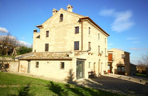 Montegiorgio House | I Sassi Di San Giuseppe