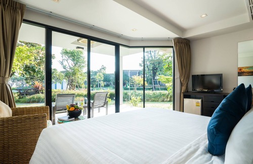 Laem Phak Bia Resort | i Tara Resort & Spa
