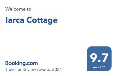 Sector 1 House | Iarca Cottage