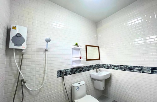 Nakhon Si Thammarat Hotel | IBC Home