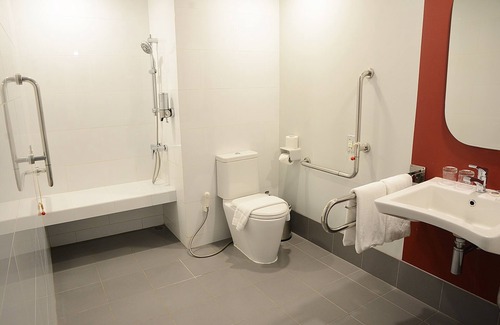 Ban Mai Hotel | ibis Bangkok IMPACT