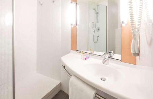 Santa Coloma de Gramenet Hotel | Ibis Barcelona Santa Coloma
