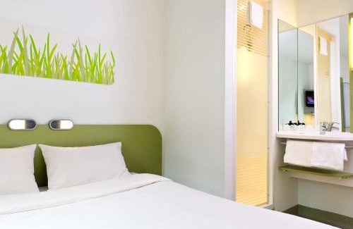 Chateau-Gaillard Hotel | ibis budget Amberieu en Bugey/Chateau Gaillard A42