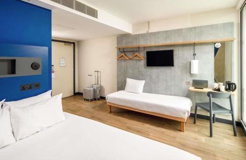Ringway Hotel | ibis budget Manchester Airport T2