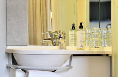 Reze Hotel | ibis budget Nantes Rezé Aéroport
