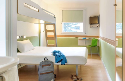 Poitiers Hotel | ibis budget Poitiers Centre Gare