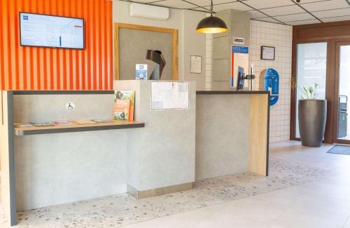 Chambray-les-Tours Hotel | ibis budget Tours Sud