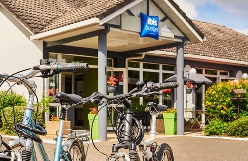 Coignieres Hotel | Ibis Budget Versailles Coignieres