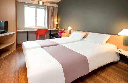 Charleroi Hotel | ibis Charleroi Centre Gare