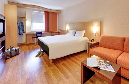 Petershausen-West Hotel | ibis Konstanz