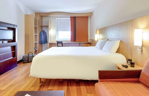 Petershausen-West Hotel | ibis Konstanz