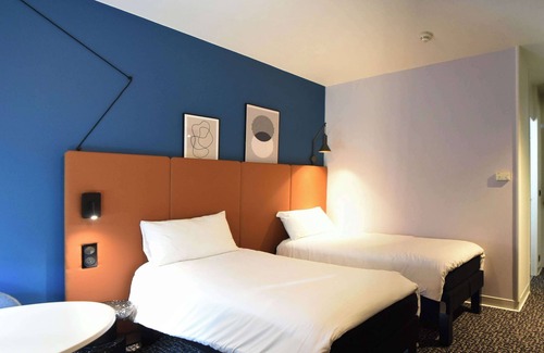 Change Hotel | ibis Laval Le Relais d'Armor