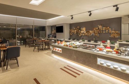 Vile Parle East Hotel | ibis Mumbai Airport - An Accor Brand