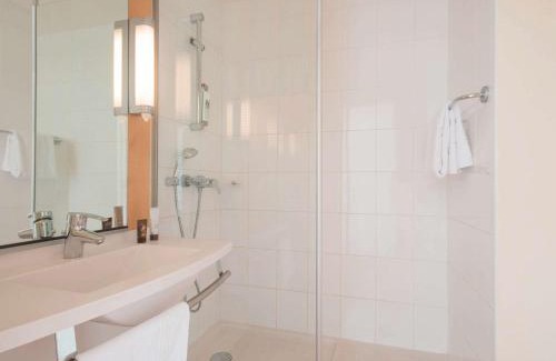Madeleine-Champ de Mars Hotel | ibis Nantes Centre Gare Sud