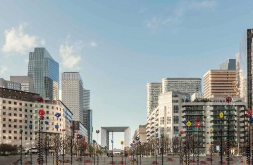 Gambetta Hotel | ibis Paris la Défense Esplanade